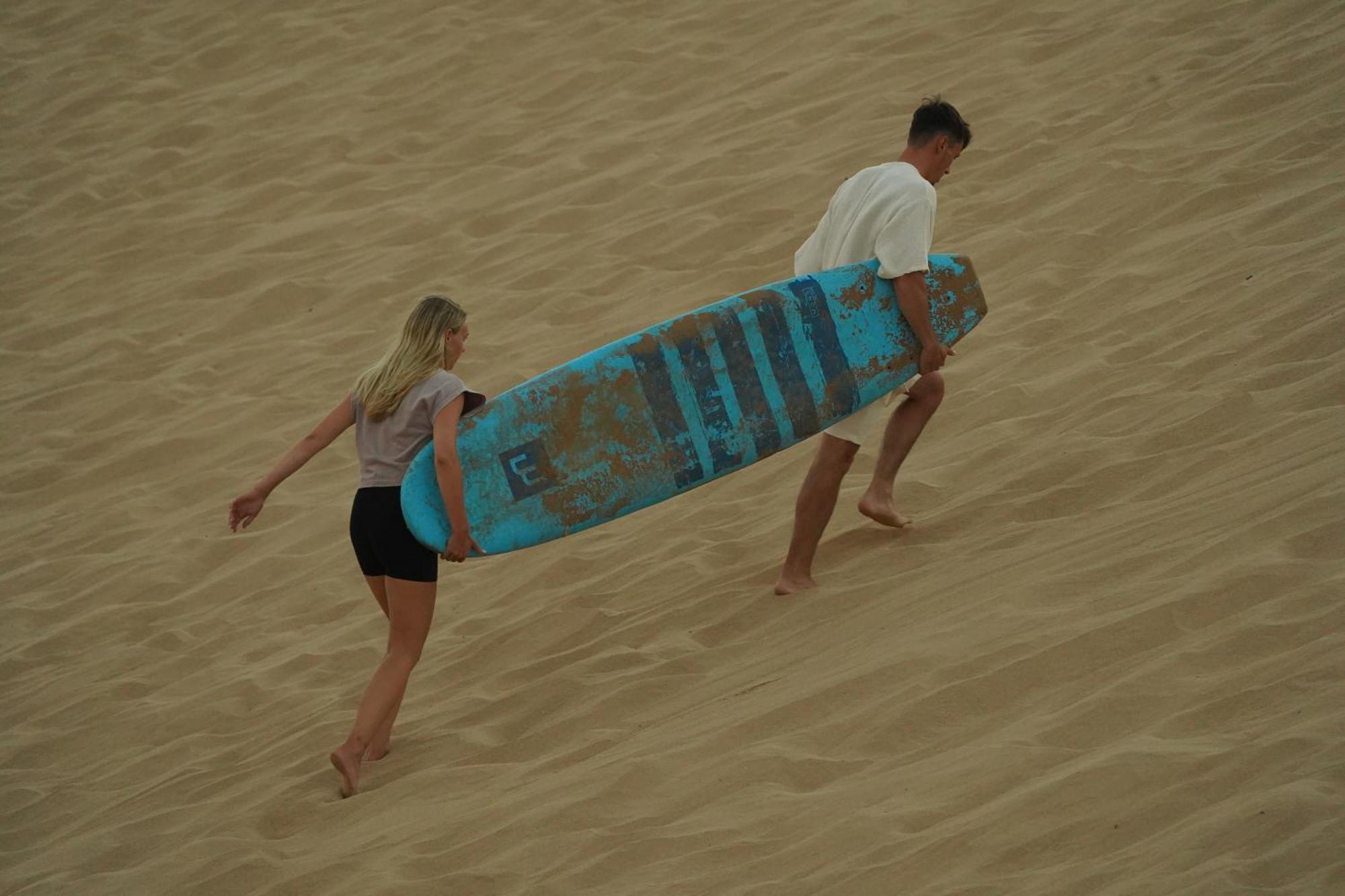 Waves Hunter Surf House Bed and Breakfast Agadir Eksteriør billede