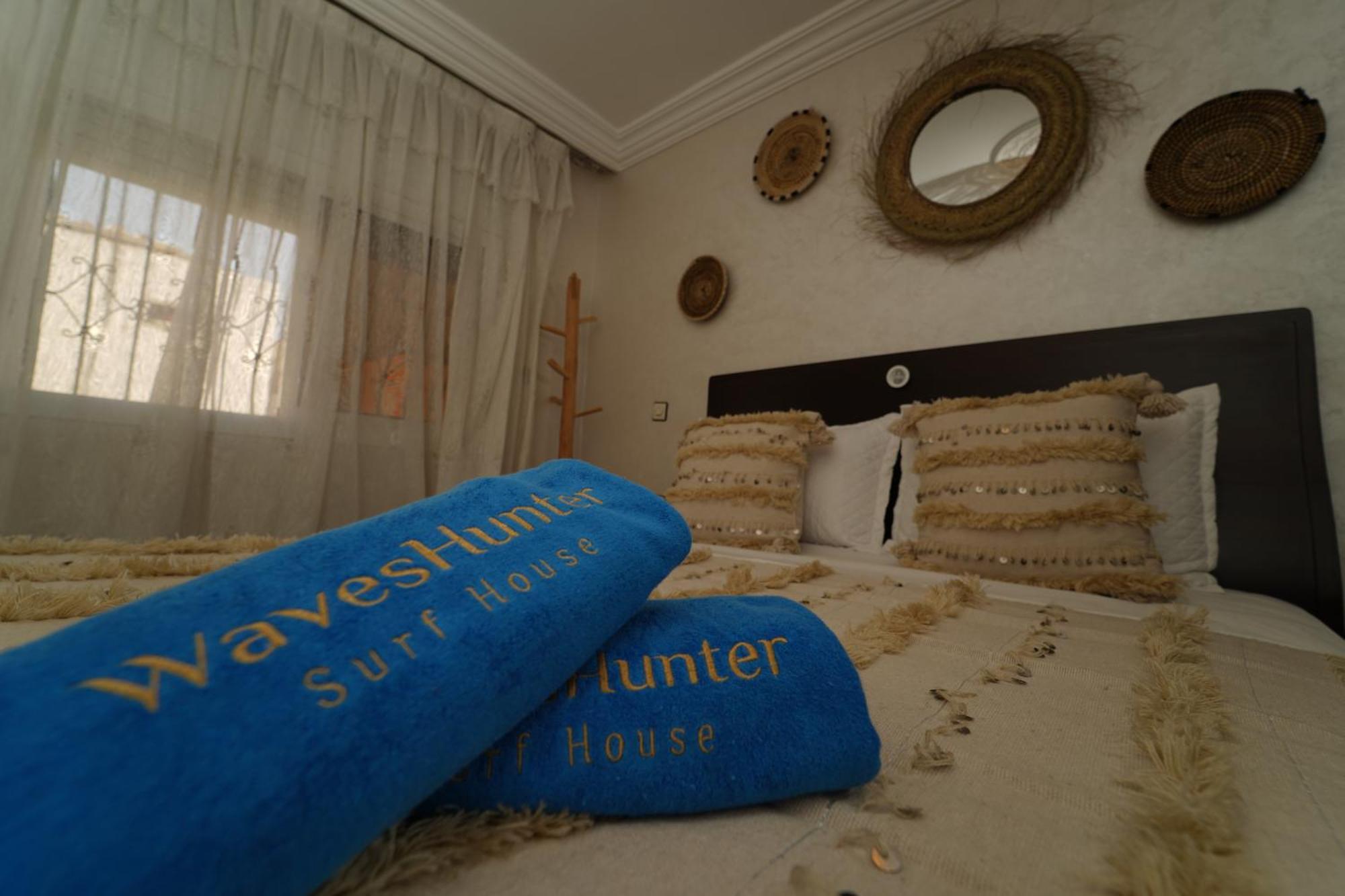 Waves Hunter Surf House Bed and Breakfast Agadir Eksteriør billede